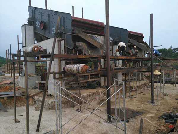 山東歐洲重錘破碎機(jī)站價格