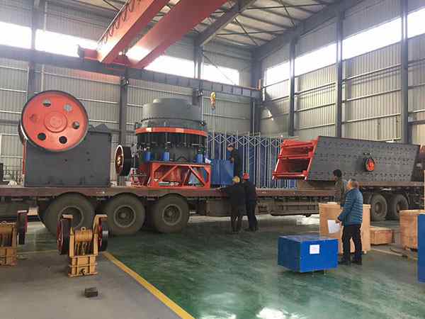 重慶粗碎移動(dòng)破碎機(jī)站的應(yīng)用