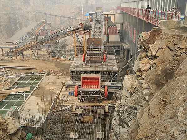 寧夏挖機移動破碎機產量