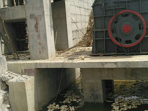 寧夏那有移動破碎機(jī)電壓