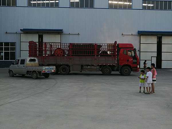 西藏購買移動破碎機進口