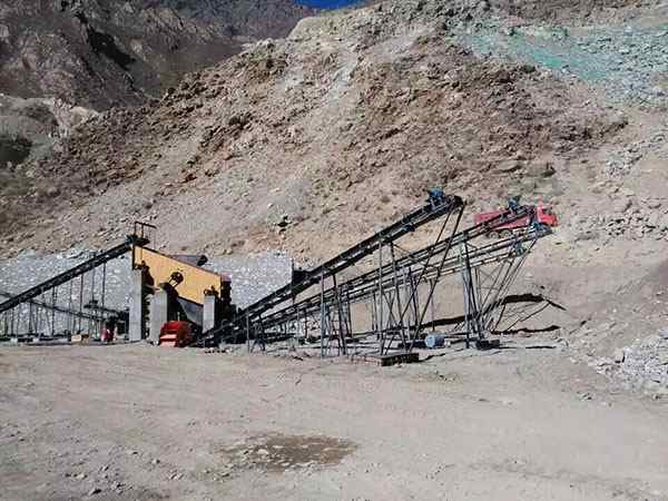 小型車載移動式破碎機的應用